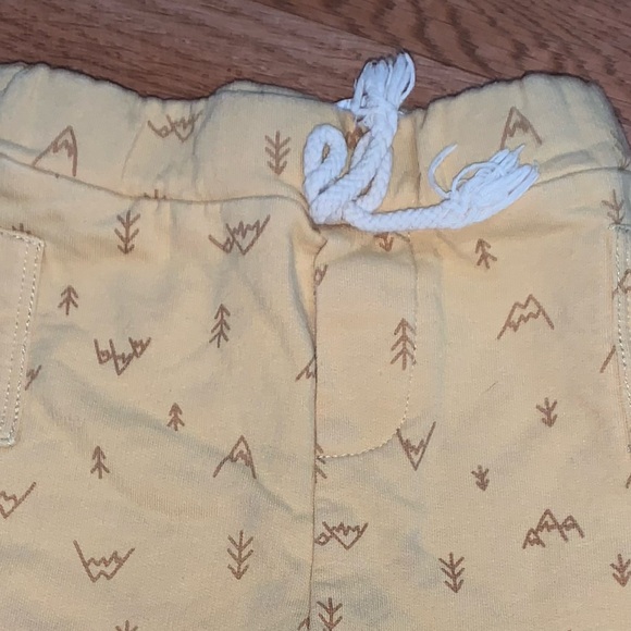 Rabbit & Bear Sweatpants - Picture 6 of 7